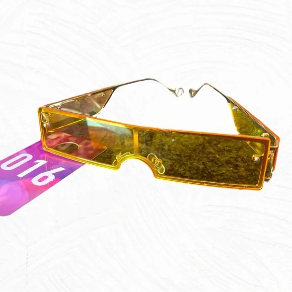 STYLIZED SUNGLASSES 🪢 NIP Boutique, With cleaning cloth and Slip Case - Picture 5 of 12